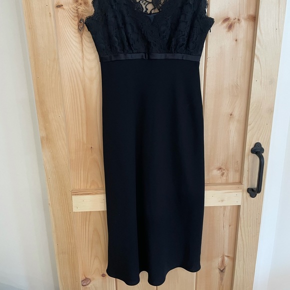 Black fitted Jones New York dress size 6/small - Picture 4 of 4